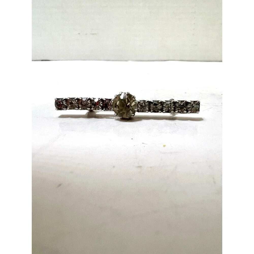 Vintage Rhinestone bar Brooch, silver tone Pin Clasp Claw Set Faceted Stones